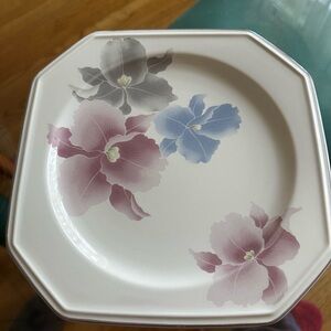 Mikasa Continental F3007 Beau Mondo Pastel Flower